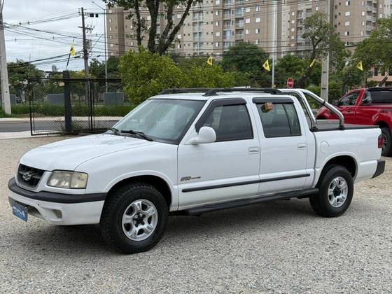 CHEVROLET S10 2.8 DLX 4X2 CD 12V TURBO INTERCOOLER DIESEL 4P MANUAL
